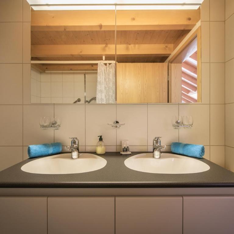 Apartment Staubbach, Best views, Spacious, Family friendly - Apartment mit 3 Schlafzimmern - 53