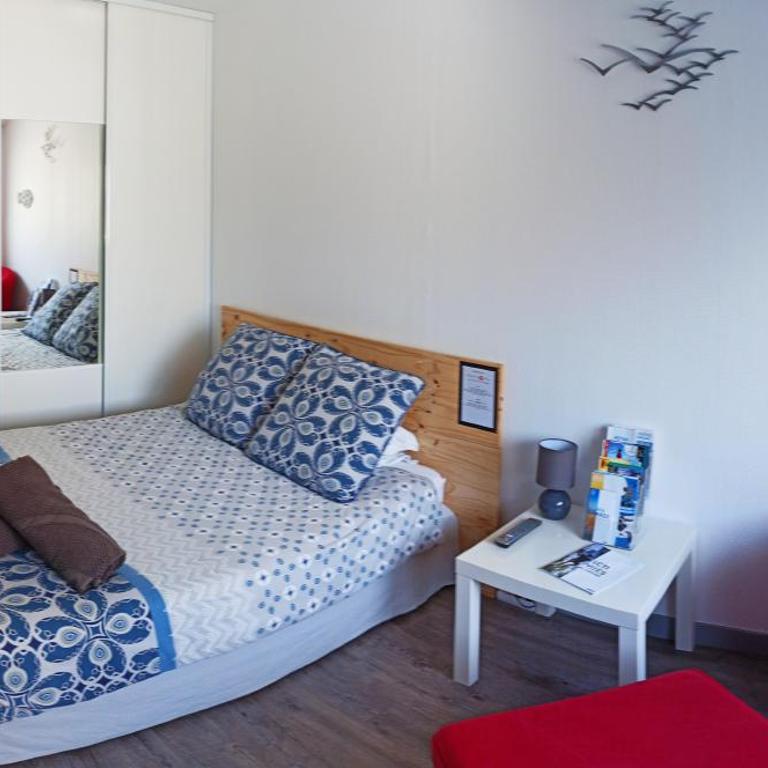 LauRina - Chambre, SDB, terrasse, arrivée autonome - Double Room with Private Bathroom - 4