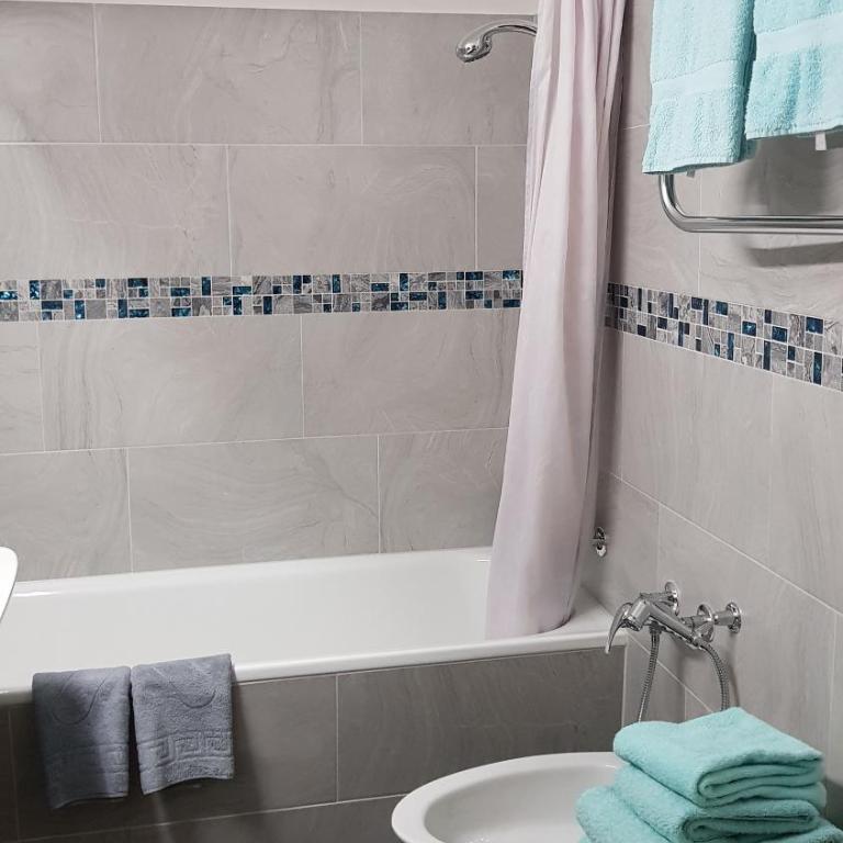 Holiday accommodation - swimming pool available - Superior Apartment - 9