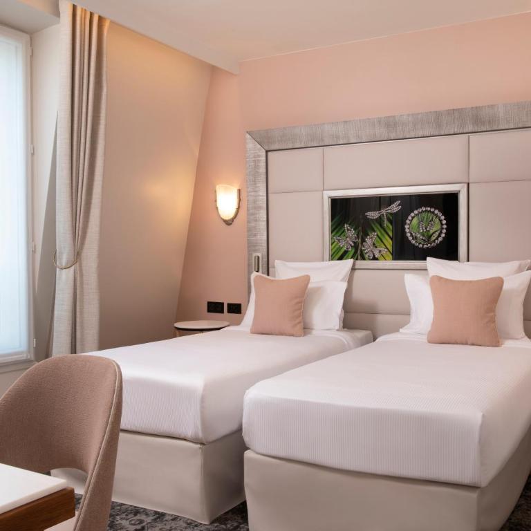 Hôtel des Champs-Elysées - Deluxe Doppel-/Zweibettzimmer - 6
