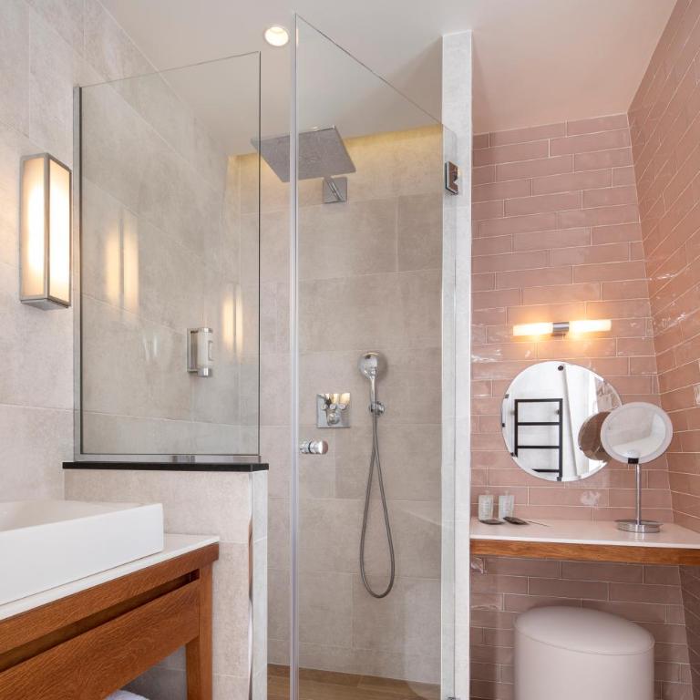 Hôtel des Champs-Elysées - Executive Zimmer mit Blick auf den Innenhof - 8
