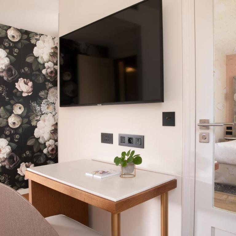 Hôtel des Champs-Elysées - Executive Zimmer mit Blick auf den Innenhof - 1