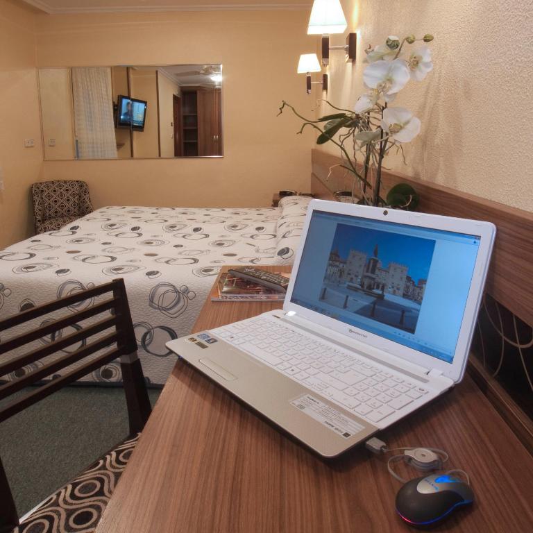 Hotel Castilla - Habitación Doble - 1 o 2 camas - 3