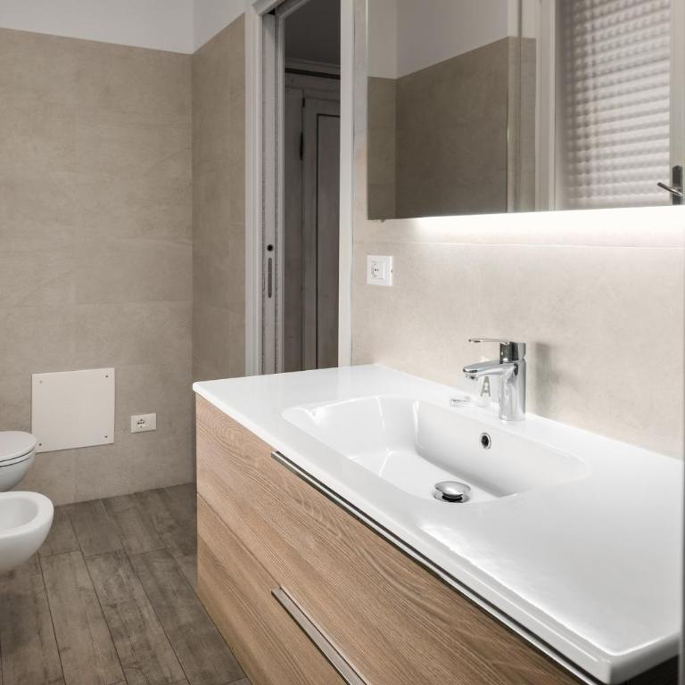 Flats4Rent La dimora d'Orlando - Two-Bedroom Apartment - 16