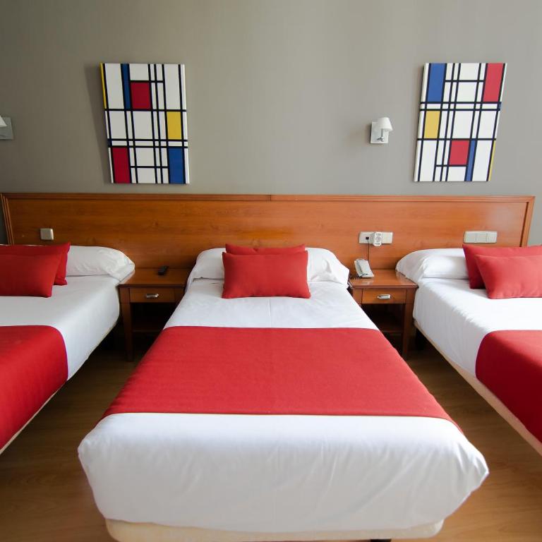 Hostal Persal - Habitación Triple - 1