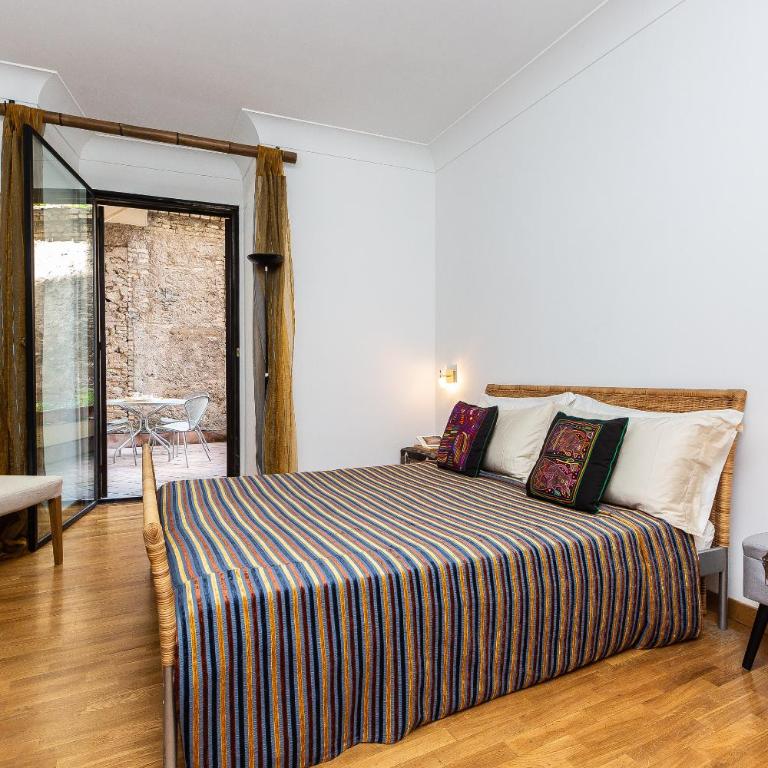 Amazing New Apartment Jewish Ghetto - One-Bedroom Apartment - 15