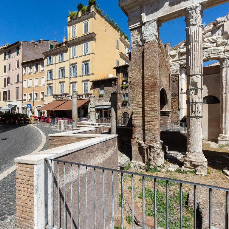 Amazing New Apartment Jewish Ghetto - One-Bedroom Apartment - 25