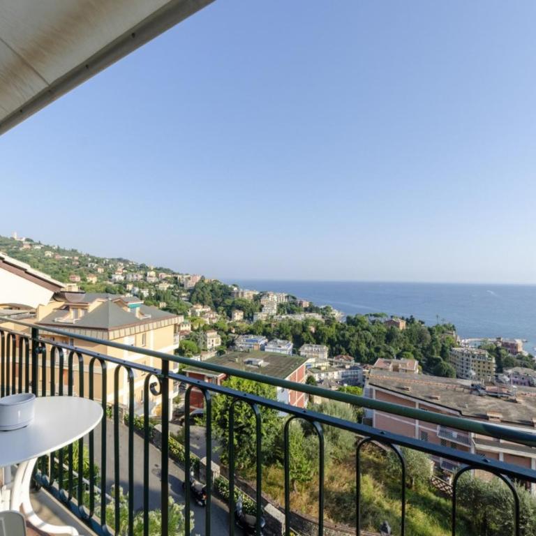 JOIVY Spectacular Sea View Apt for 5 with Terrace - Appartamento - 39