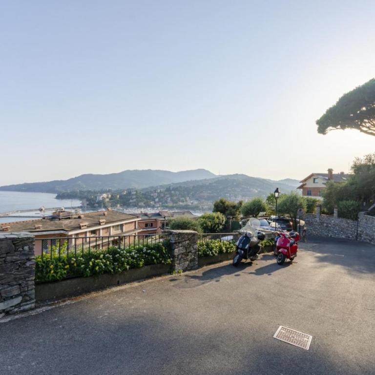 JOIVY Spectacular Sea View Apt for 5 with Terrace - Appartamento - 35