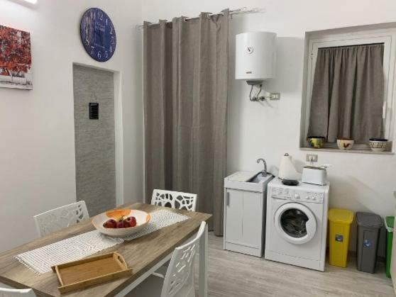 MOMA'S HOUSE - One-Bedroom Apartment - 11