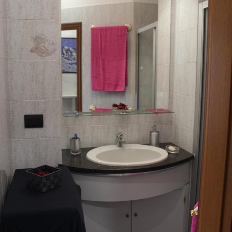 Jolie Maison - One-Bedroom Apartment - 20