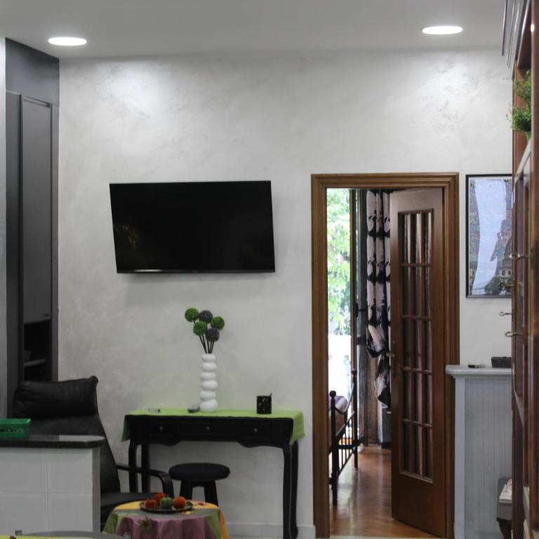 Jolie Maison - One-Bedroom Apartment - 15