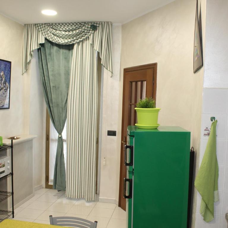 Jolie Maison - One-Bedroom Apartment - 12