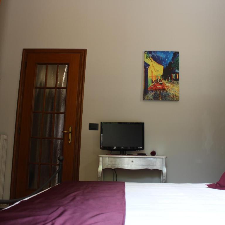 Jolie Maison - One-Bedroom Apartment - 9