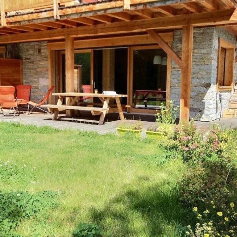 Serrechevalierholidays Chalet Vue&Cheminée, jardin et soleil 20 personnes - Chalet - 6