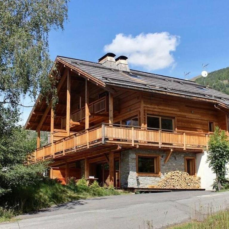 Serrechevalierholidays Chalet Vue&Cheminée, jardin et soleil 20 personnes - Chalet - 18