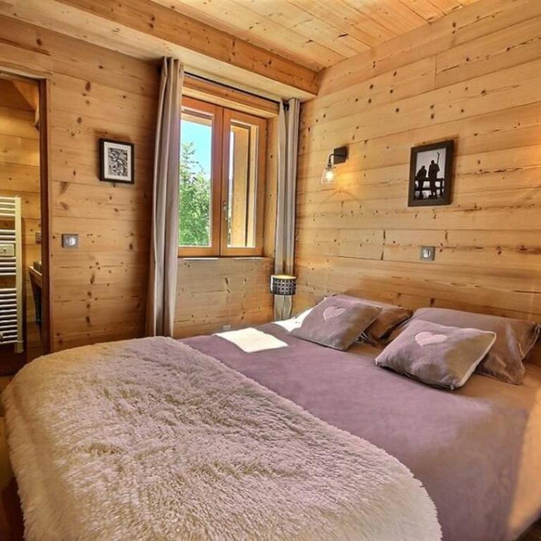 Serrechevalierholidays Chalet Vue&Cheminée, jardin et soleil 20 personnes - Chalet - 51