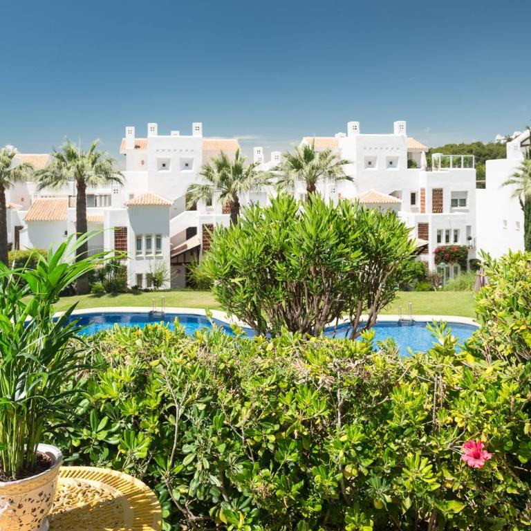 Stunning Modern Apt Frontline beach - RDR206 - Two-Bedroom Apartment - 26