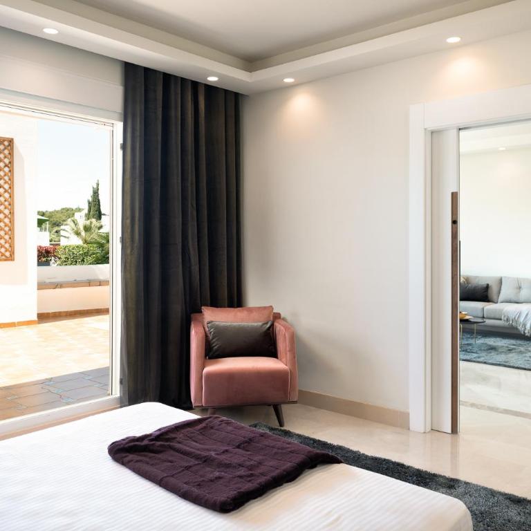 Stunning Modern Apt Frontline beach - RDR206 - Two-Bedroom Apartment - 19