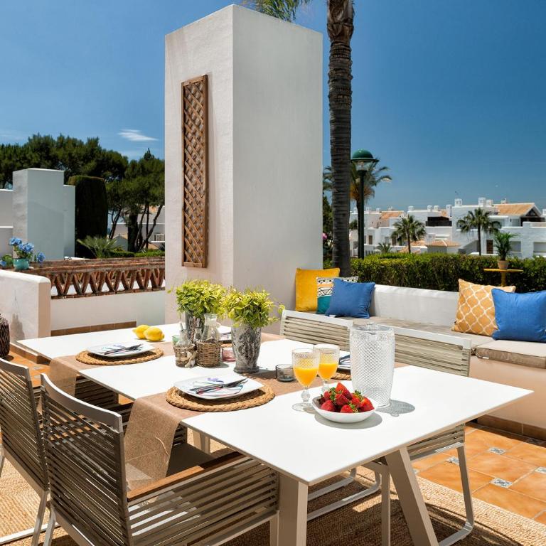 Stunning Modern Apt Frontline beach - RDR206 - Two-Bedroom Apartment - 22