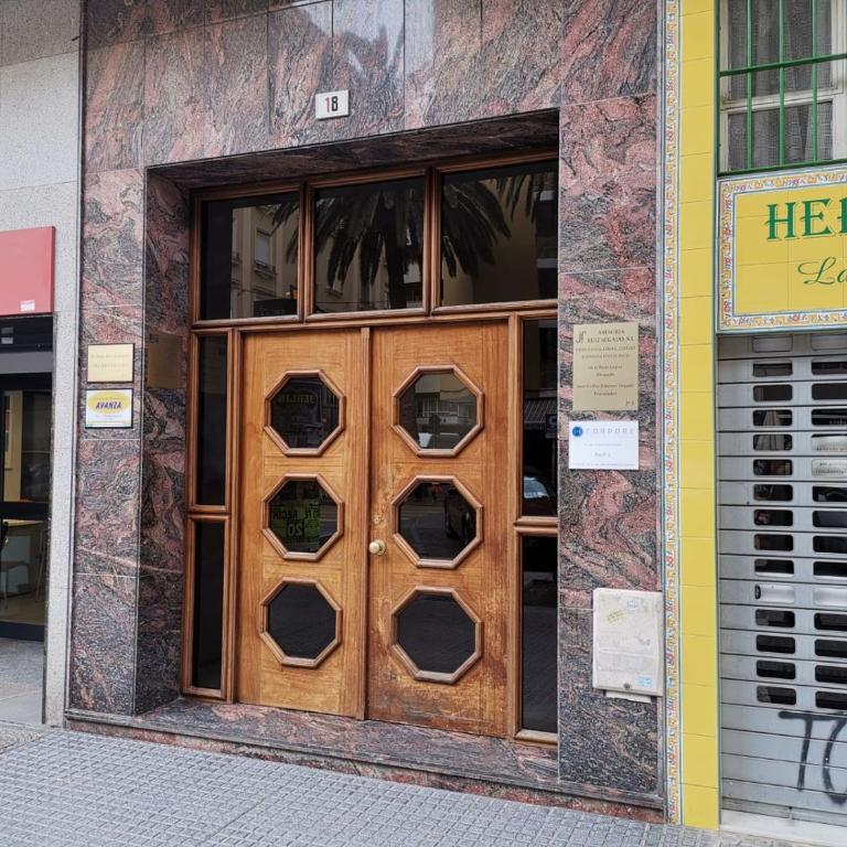 Apartamento bonito y bien ubicado en el Soho de Málaga. - Three-Bedroom Apartment - 36