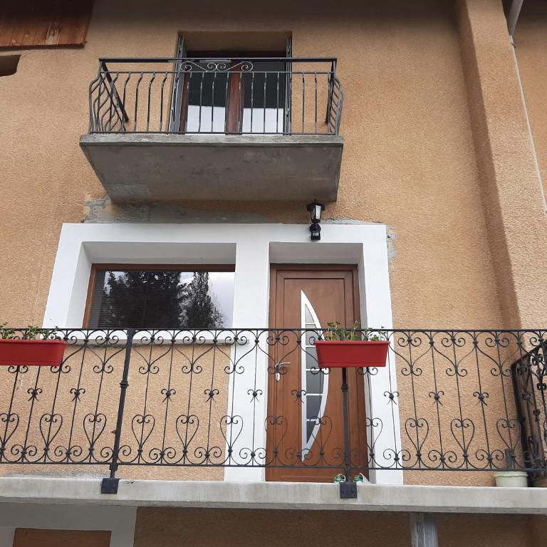 La Maison Trésallet - Appartement avec Vue sur la Montagne - 3