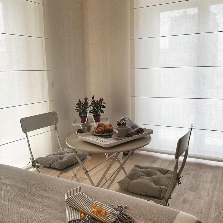 Due Passi - Double Room with Balcony - 4