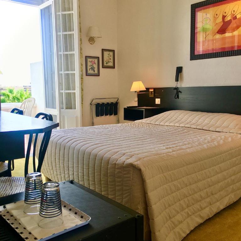 Hotel des Mimosas - Chambre Double avec Terrasse - 4