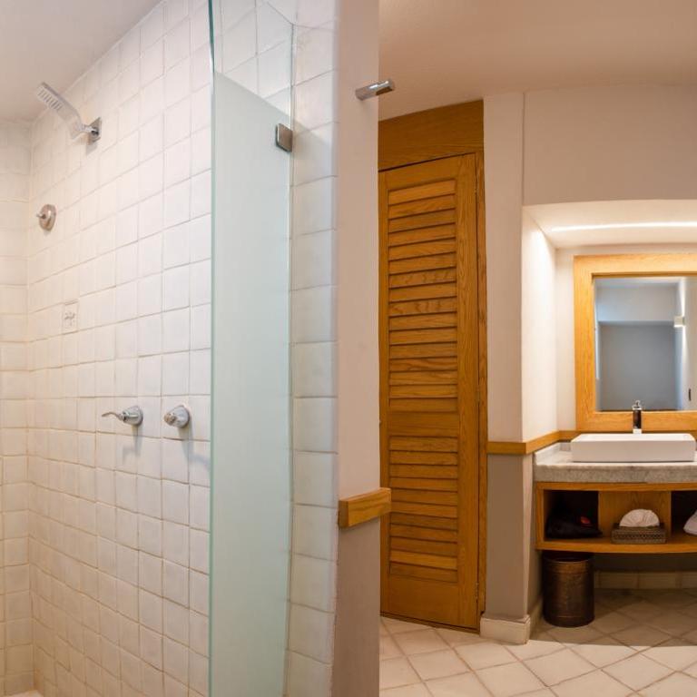 Hacienda Jurica by Brisas - Deluxe King Room - 4