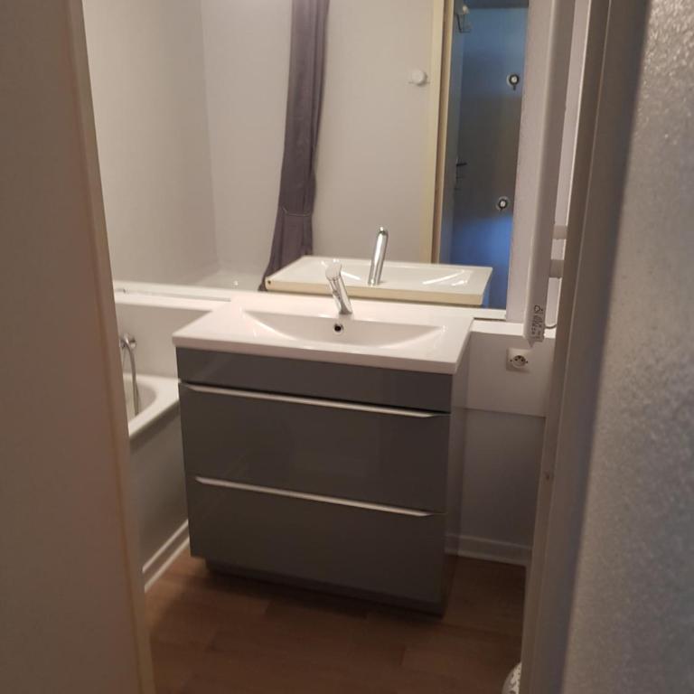 Studio 4 personnes au pied des pistes. Le Corbier - Appartement 1 Chambre - 9
