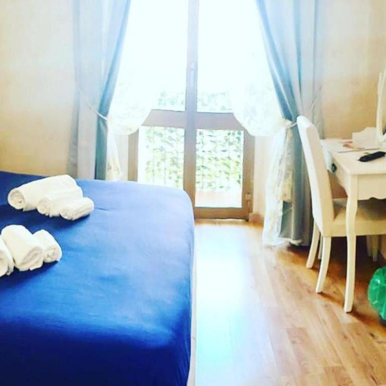 Deluxe rooms and One Chilling jacuzzi Suite Guesthouse - Chambre Triple - 6