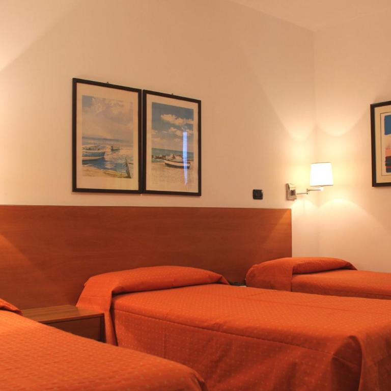 Hotel Majesty Bari - Camera Tripla Standard - 2