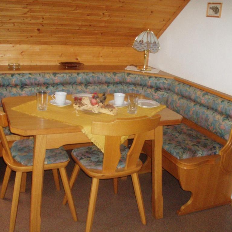 Appartement Pension Grasser - Apartment mit 1 Schlafzimmer und Balkon - 2