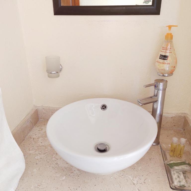 Casa Diamante en Zona Diamante - Three-Bedroom Townhouse - 14