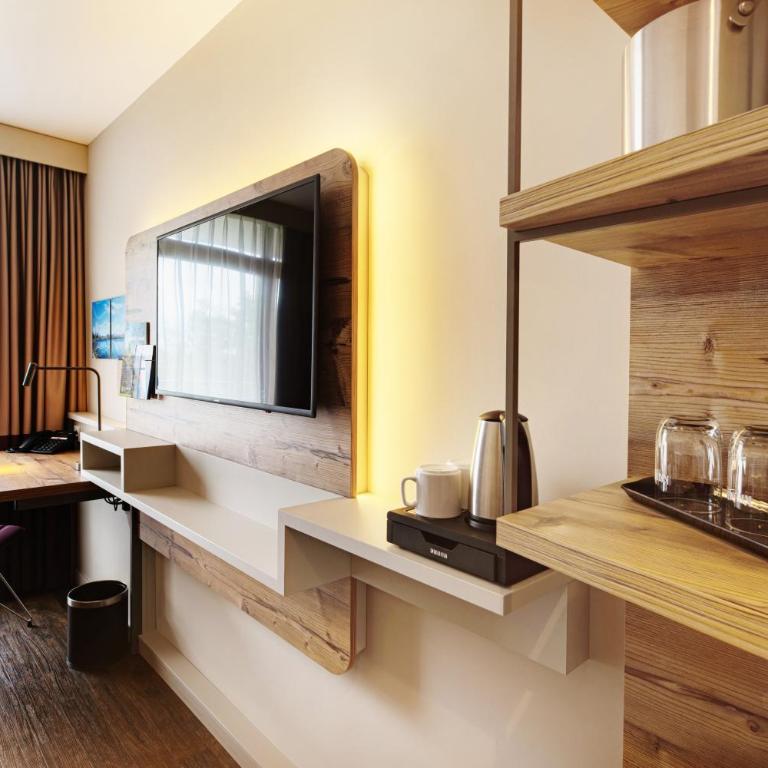 feelMOOR - Gesundresort Bad Wurzach - Zimmer mit Queensize-Bett und Balkon - 9