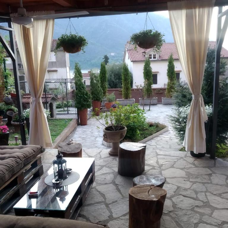 Villa Sofia - Three-Bedroom Apartment - 20