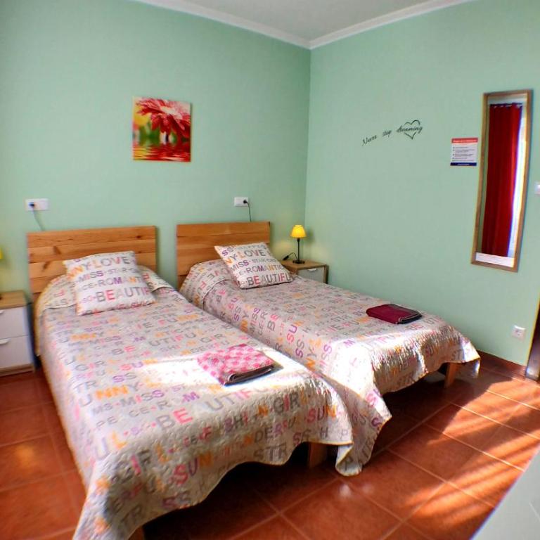 GoodHouse - Habitación Doble con baño compartido - 2 camas - 15