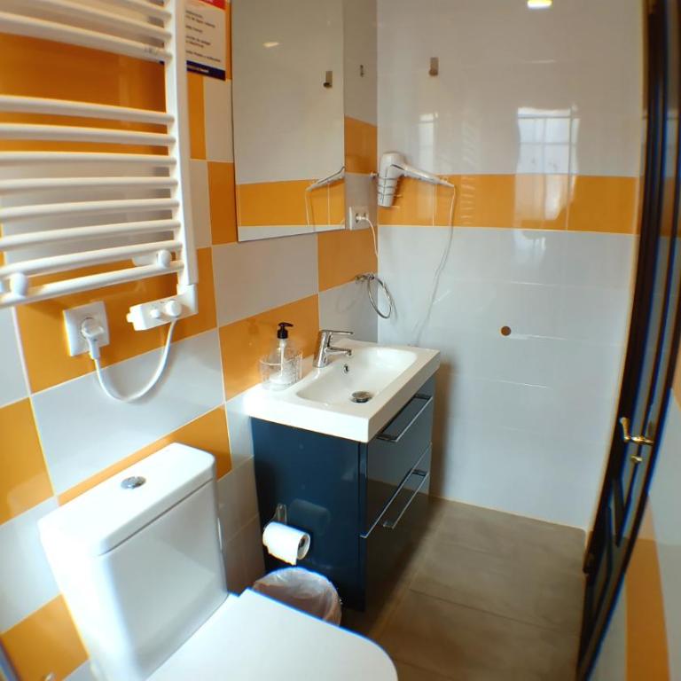 GoodHouse - Habitación Doble con baño compartido - 8