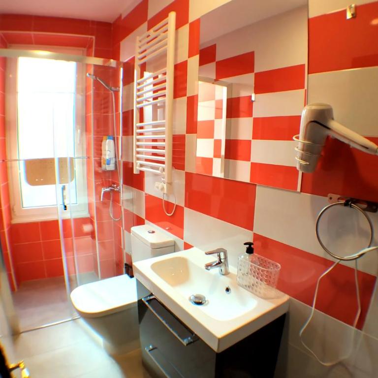 GoodHouse - Habitación Doble con baño compartido - 5