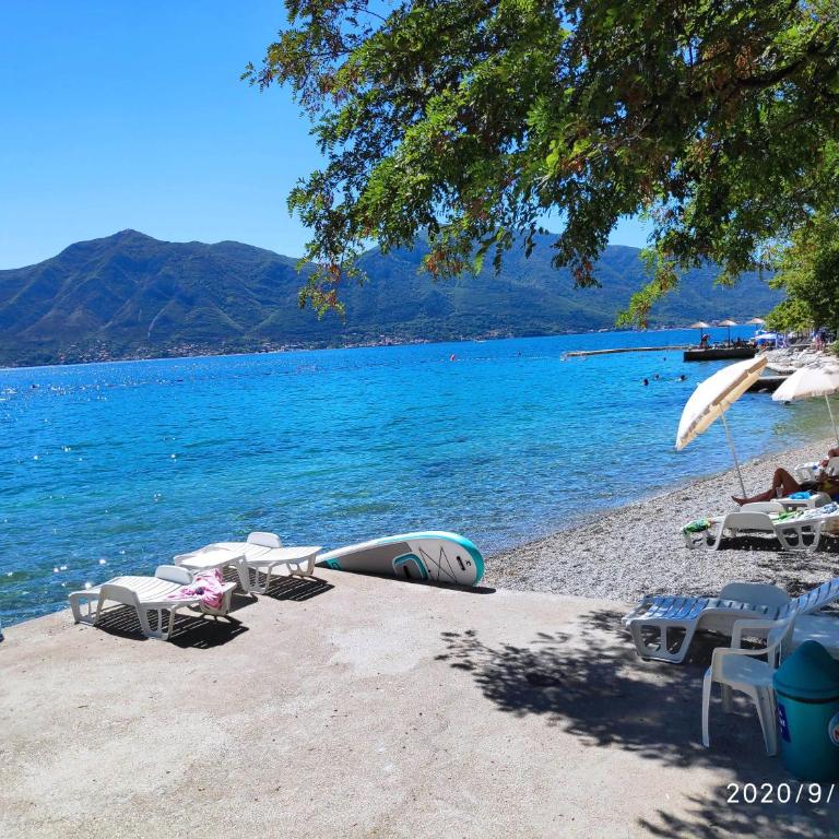 Beachfront Villa Nautica - Apartment with Sea View - 16