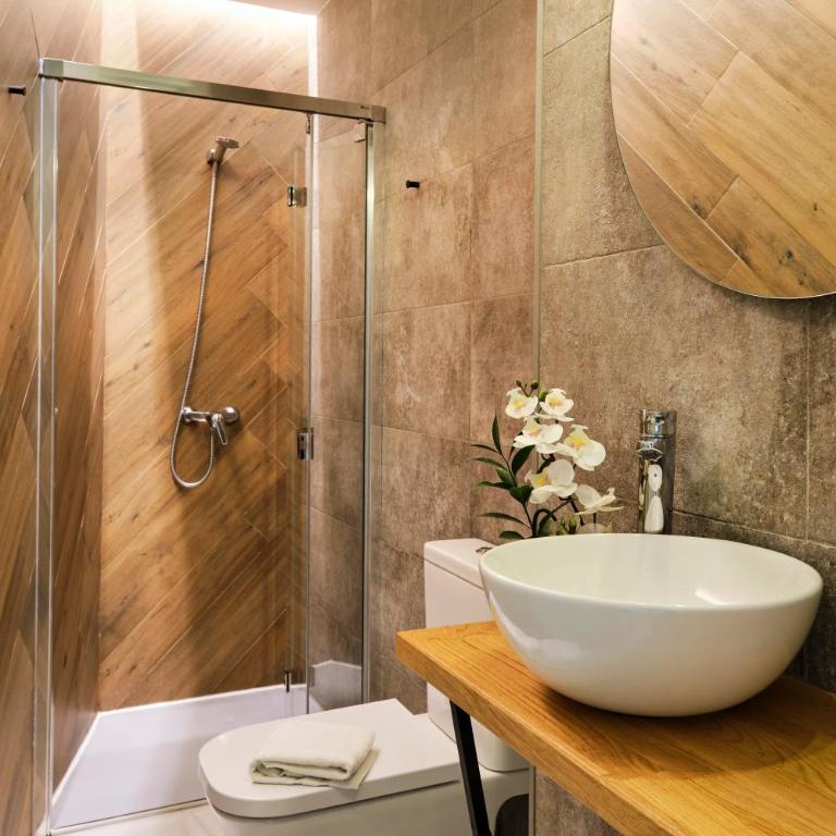 Sweet Sevilla Suites - Smart Hotel - Habitación Doble Deluxe con balcón - 11