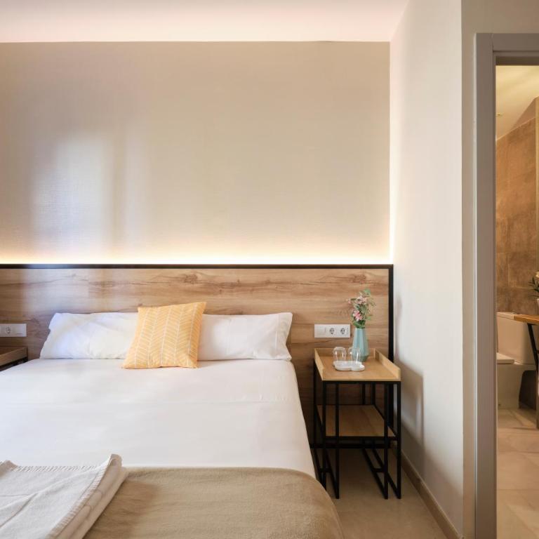 Sweet Sevilla Suites - Smart Hotel - Habitación Doble Deluxe con balcón - 6