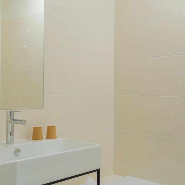 Hôtel IMPERATOR Béziers - Chambre Triple Supérieure - 4