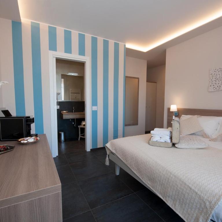 Brichett Deluxe Rooms - Camera Matrimoniale con Balcone - 1