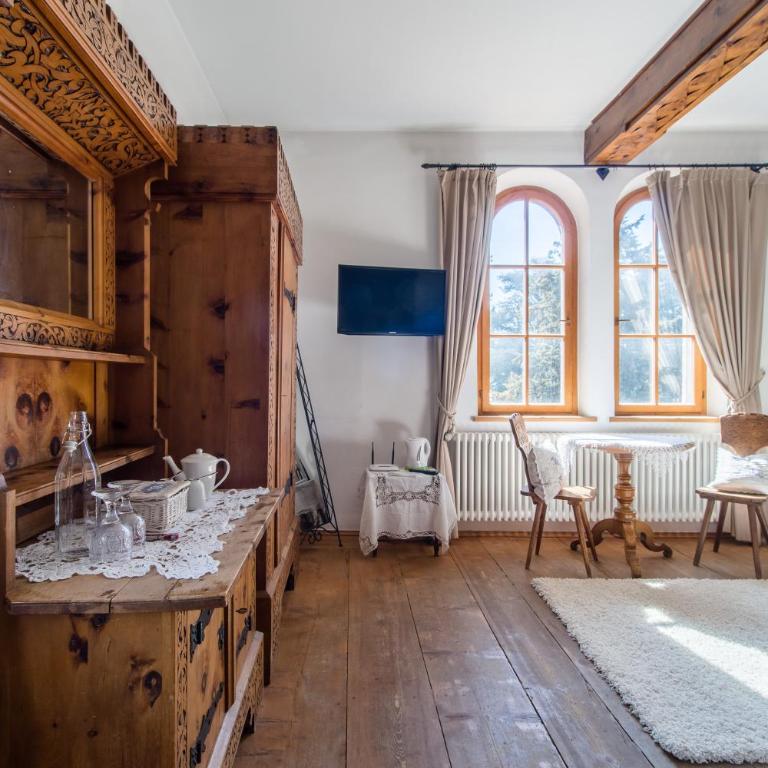 Schloss-Castel Pienzenau - Guestrooms & Apartments - B&B-Hotel & Restaurant - Camera Matrimoniale con Terrazza - 5