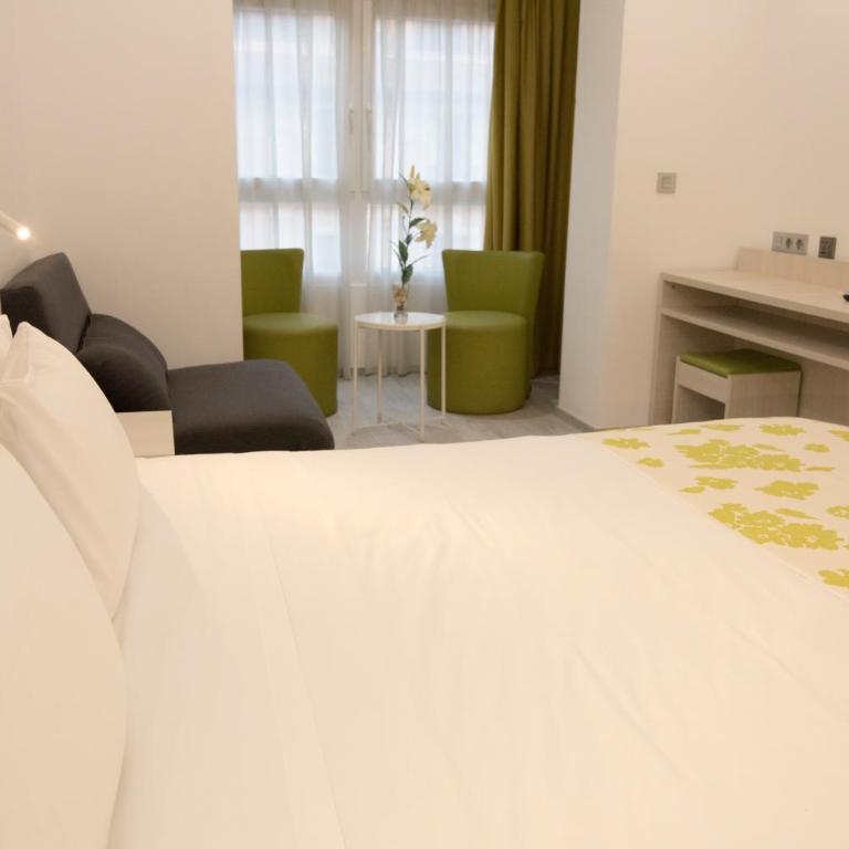 Rambla Alicante - Premium Room with Closed Balcony and City View - 7