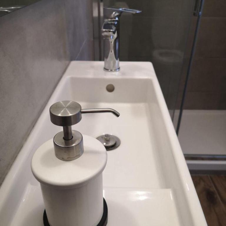 CAMERA e BAGNO PRIVATO a 3 minuti dalla Stazione - Double Room with Terrace - 5