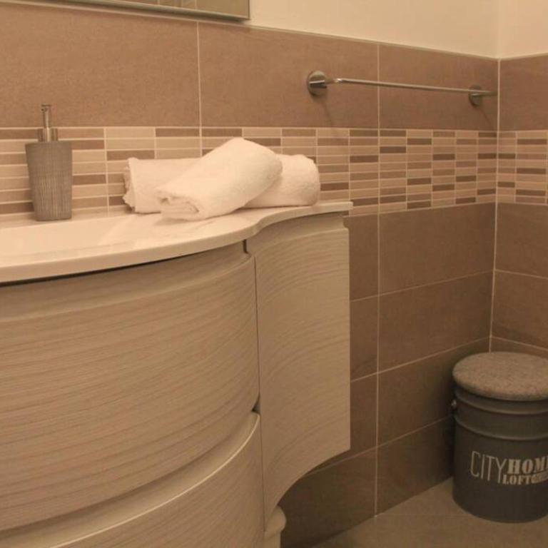 Daisy House: nice attic in the historical center - Appartamento con 1 Camera da Letto - 27