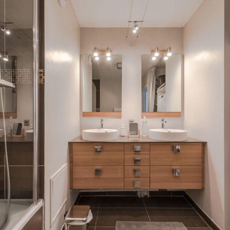 Les Celtes Disneyland - Three-Bedroom Apartment - 13