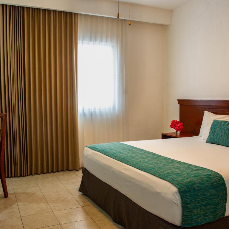 Mesón de la Luna Hotel & Spa - Standard Double Room - 2